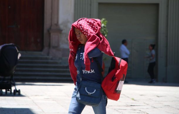 Modifican horarios de clases en cuatro estados por el calor