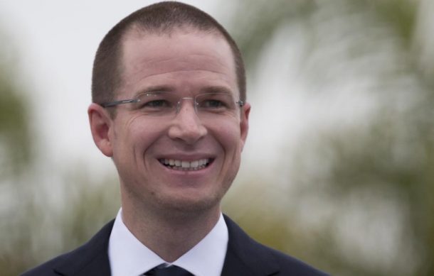 Ricardo Anaya es el nuevo coordinador de los senadores del PAN