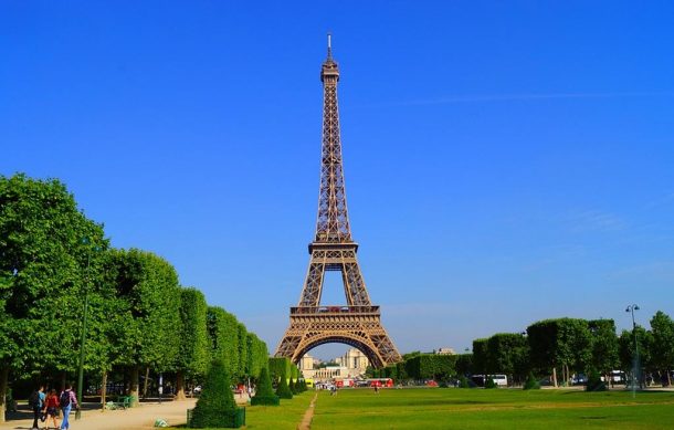 Trabajadores de la Torre Eiffel se declaran en huelga