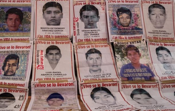 Administración de Peña Nieto manipuló y sembró evidencias en caso Ayotzinapa