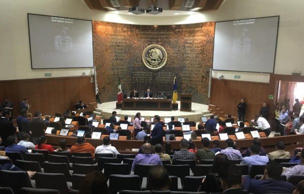 Diputados piden a los ayuntamientos de Jalisco no incrementar los costos de licencias