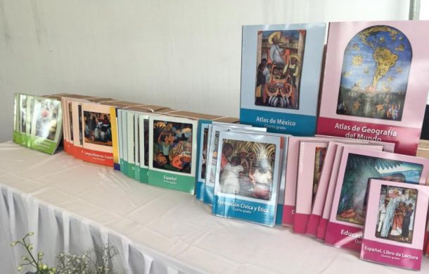 Libros de texto llegarán a las escuelas: López Obrador