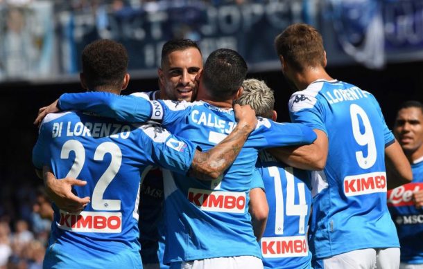 Nápoles con el “Chucky” gana y sigue en la pelea por el título en Italia