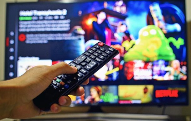 Advierten sobre desbalance regulatorio entre plataformas y medios tradicionales