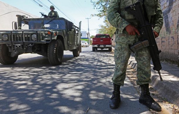 Rechaza López Obrador que se esté militarizando al país