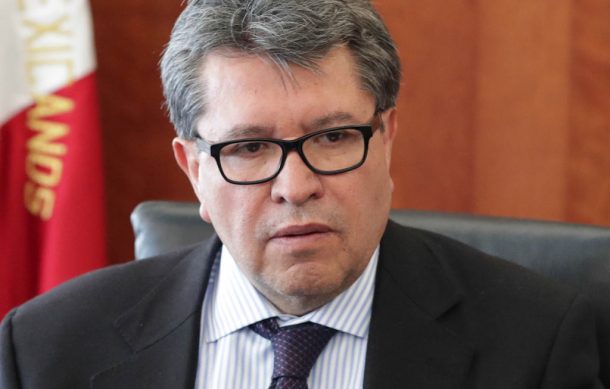 Propone que Monreal continúe como coodinador de Morena en el Senado