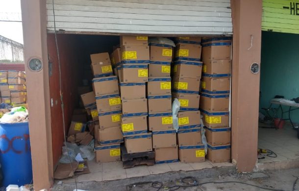 Encuentran más de 300 cajas con insumos para diálisis en Tlajomulco; investigan si es robado
