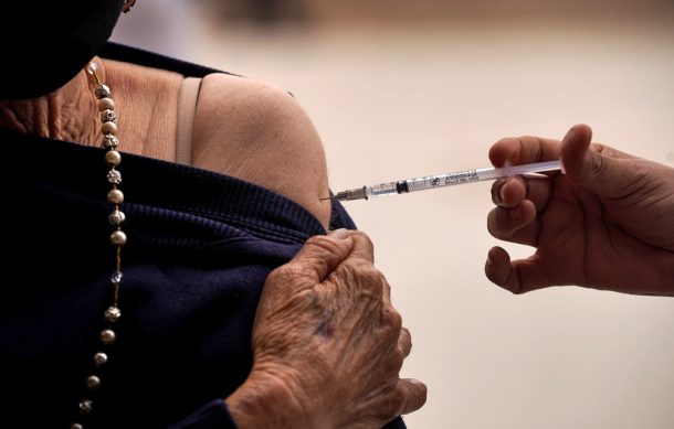 Avanza Vacunación contra el Covid en el interior del Estado