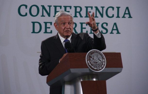 Critica López Obrador decisión de INAI de impugnar el Padrón de Usuarios de Telefonía con biométricos
