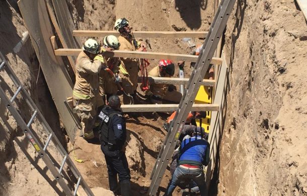 Desplome de paredón en la colonia Altagracia de Zapopan dejó un trabajador atrapado