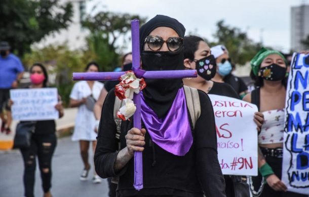 Se manifiestan feministas en la Ciudad de México