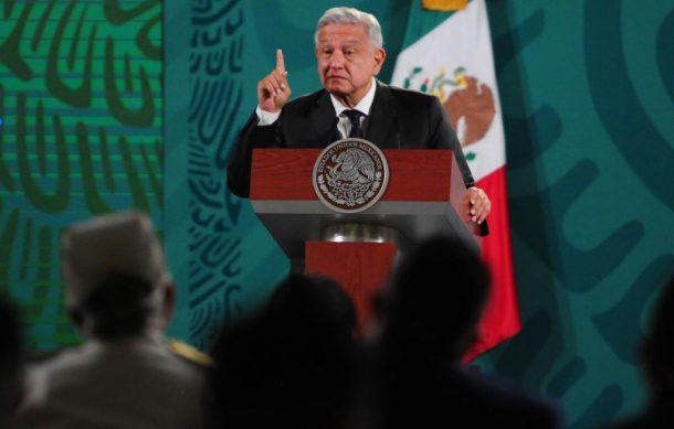 A pesar de las condiciones, los trabajadores del sector Salud se mantuvieron firmes: López Obrador