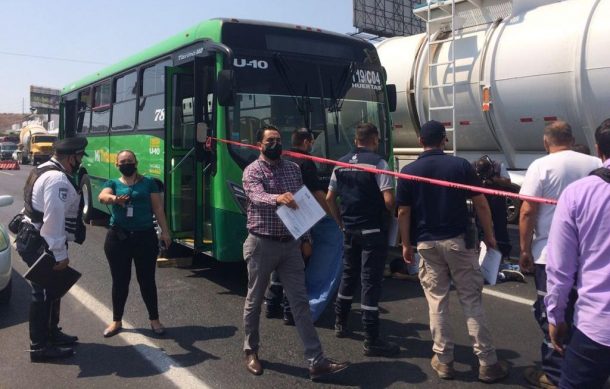 Muere chofer del transporte público en accidente sobre la carretera a Chapala