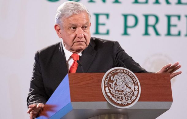Celebra López Obrador pronostico de crecimiento de México