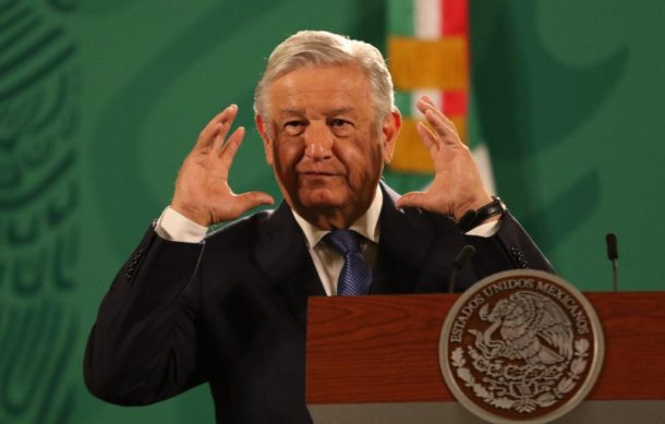 Dice López Obrador que intenta crear una clase media más fraterna
