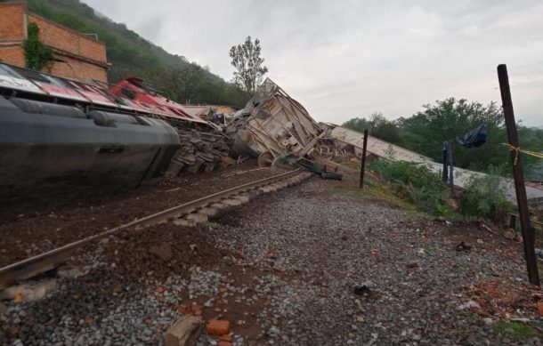 Instalan comité investigador por descarrilamiento de tren en San Isidro Mazatepec