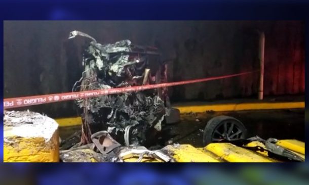 Lamborghini quedó despedazado tras accidente en túnel de Américas; el conductor falleció