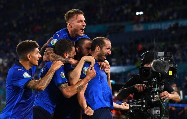 Italia primer finalista de la Eurocopa al vencer a España en penales