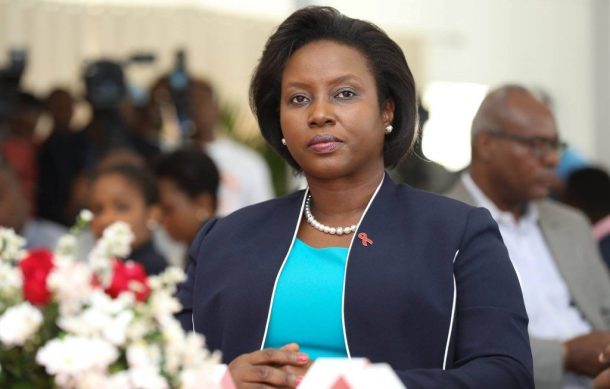 Operan con éxito a viuda del presidente de Haití