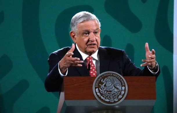 Acusa López Obrador de cínicos a quienes lo quieren denunciar ante organismos internacionales