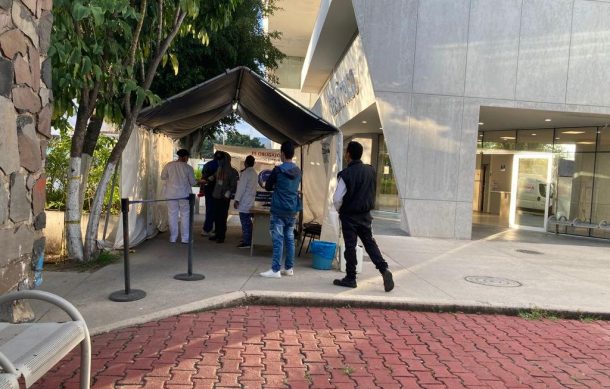 Policías del hospital Zoquipan aseguran que cumplen con los protocolos de seguridad