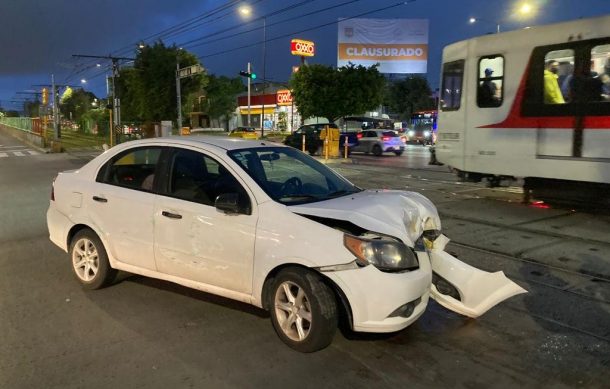 Se registra otro accidente con las plumas del Tren Ligero