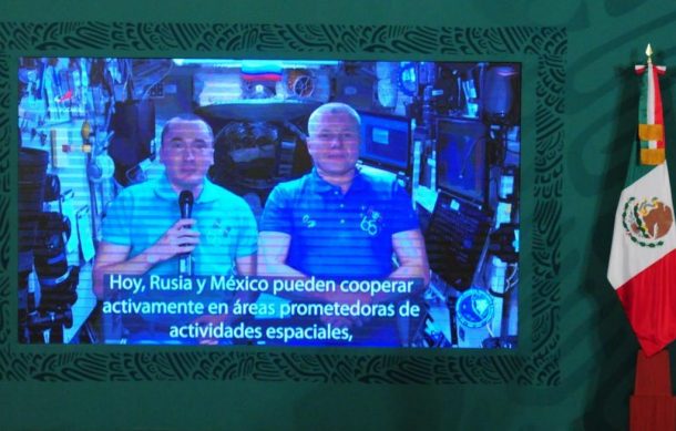Llegan felicitaciones por consumación de Independencia de México desde el espacio