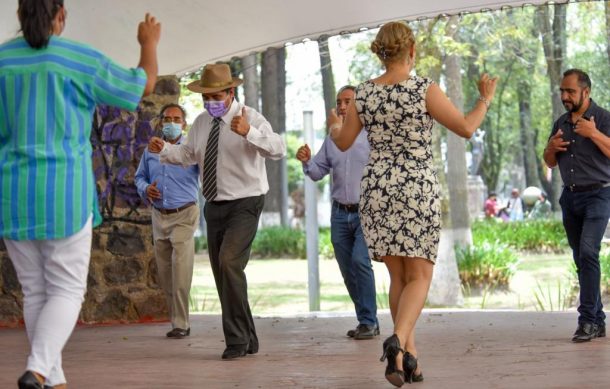 Regresan las clases de danzón en Guadalajara