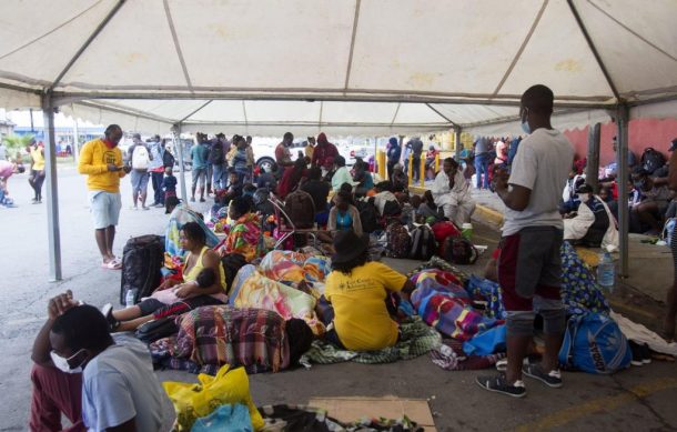 México pide a EU y ONU apoyo para migrantes varados