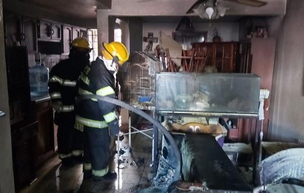Fuerte incendio deja dos mujeres lesionada en El Zalate