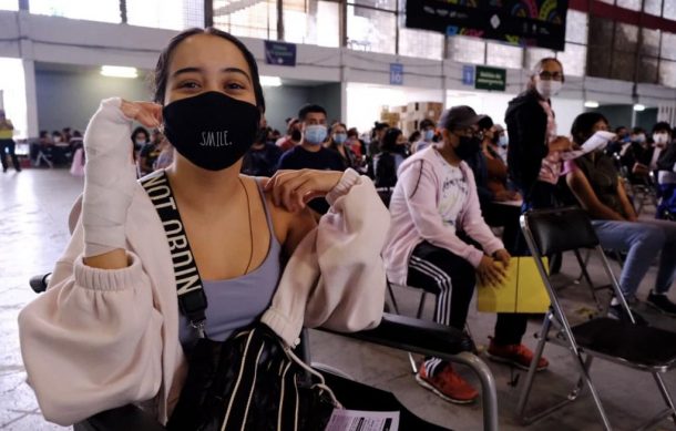 Solo 40% de jaliscienses de 18 a 30 años tienen refuerzo anti-Covid