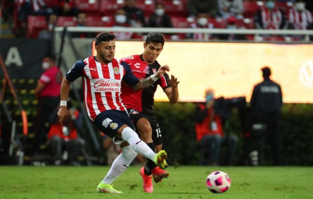 Con lo mínimo Atlas vence a Chivas en el clásico tapatío y amanece de líder general