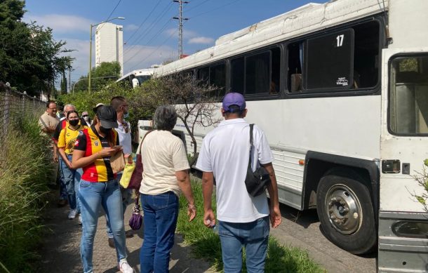 UdeG subcontrata autobuses que llevan a estudiantes a manifestaciones