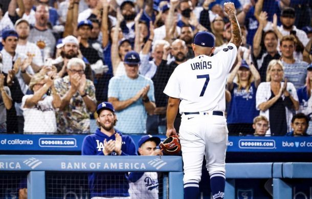 Julio Urías gana y los Dodgers empatan serie a Gigantes