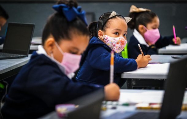 Este martes regresan todos a la escuela en Jalisco