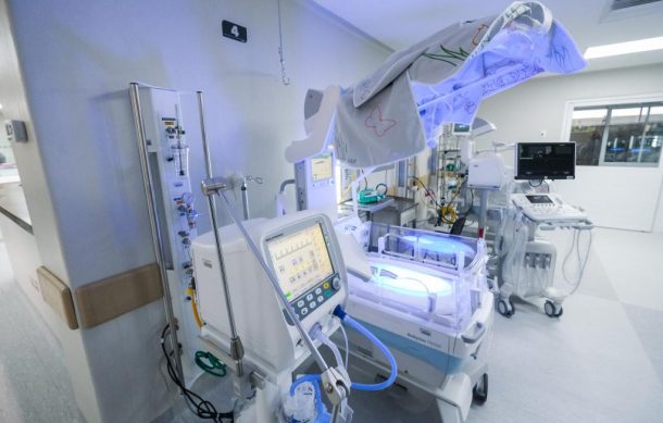 Entregan renovación de Área de Alta Especialidad en Nuevo Hospital Civil