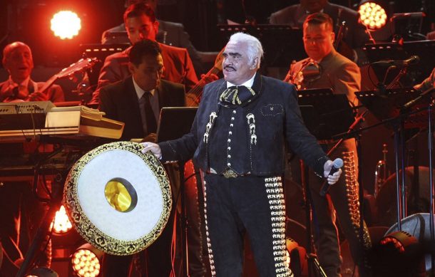 Avanza favorablemente la salud de Vicente Fernández