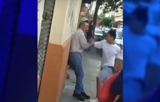 Videograban agresión contra adulto mayor en Guadalajara