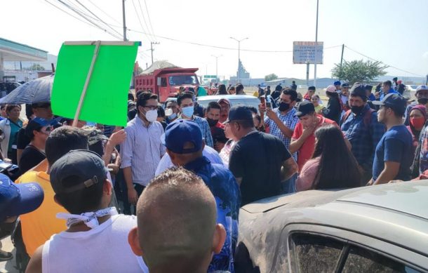 Pepenadores de Los Laureles cumplen siete horas de protesta