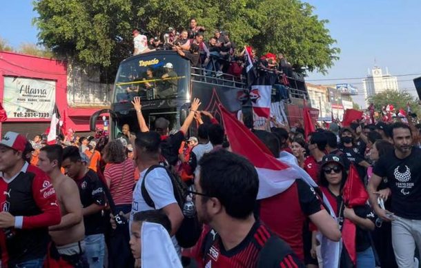 Más de 15 mil aficionados de Atlas celebran con los campeones