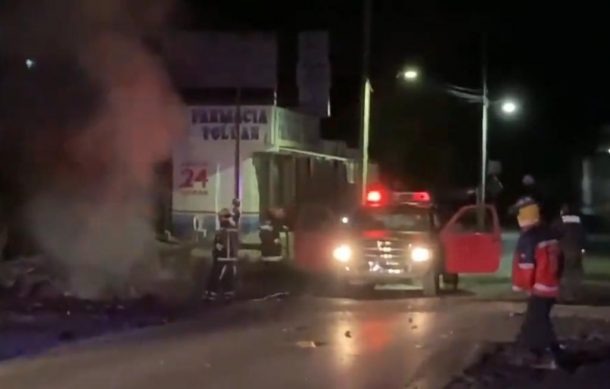 Grupo armado detona tres coches bomba para liberar reos en Tula, Hidalgo