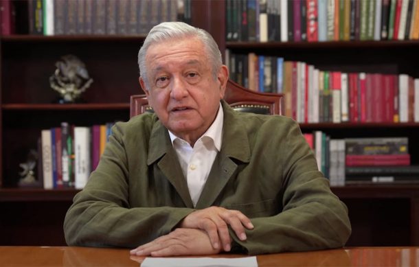 Reaparece López Obrador tras estancia en el hospital por un cateterismo