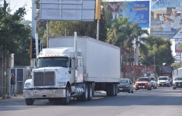 Autoridad no ha cumplido su parte en la restricción de horario a vehículos de carga: comerciantes