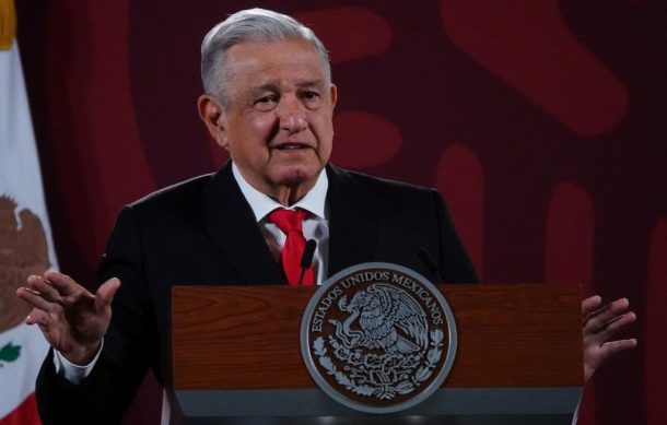 Son deshonestos los artistas que piden la cancelación del Tren Maya: López Obrador