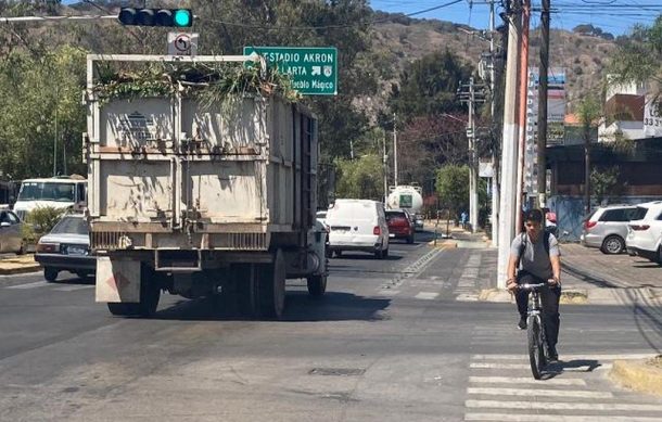 Que respeten el sentido de la calle piden vecinos a usuarios de la ciclovía de avenida Guadalupe