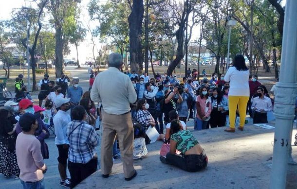 Vecinos de Huentitán se manifiestan por pendientes con Iconia y daños a parques