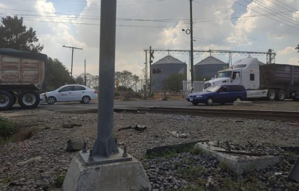 Inicia socialización por construcción de puente vehicular en Adolf Horn y las vías del tren