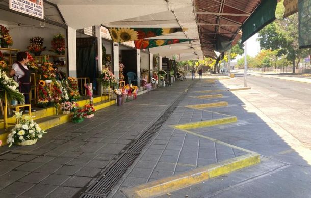 Se quedan sin clientes floristas del Parque Agua Azul por obras del SIAPA