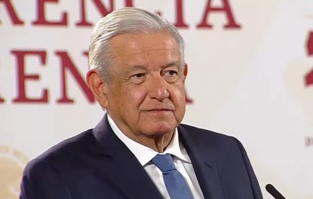 Trabajadores al servicio del Estado tendrán mejoras salariales, adelanta AMLO