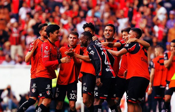 Atlas elimina a Chivas y clasifica a semifinales de la Liga MX